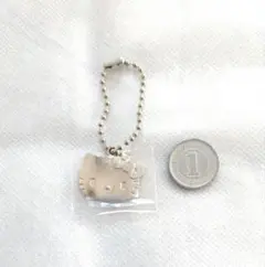 【非売品】ハローキティ 50周年記念チャーム