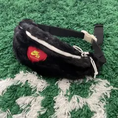 ナイキ x オリビア キム フェイクファー ウエストバッグ 日本未発売