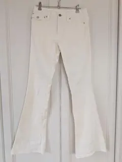 LAUTREAMONT　ホワイト ブーツカット デニム パンツ　美品