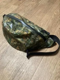 迷彩 ボディバッグ