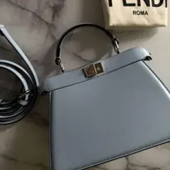FENDI ピーカブー アイシーユー プチ ライトブルー 2WAYのサムネイル