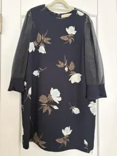 Snidel ネイビー花柄ワンピース