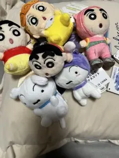 オマケ付き　クレヨンしんちゃん　ぬいぐるみ　まとめうり！
