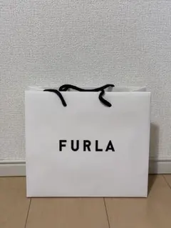 FURLA ショップ袋と付属品のサムネイル