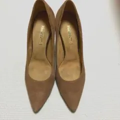 セブントゥエルブサーティーパンプス　23.5㎝