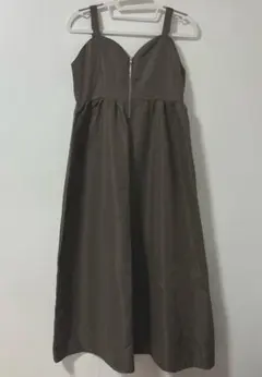 ジッパー付きキャミワンピース　Aラインフレアジャンパースカート　カーキ色