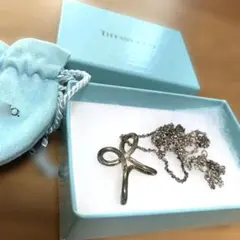 Tiffany シルバーネックレス インフィニティ　クロス 付属品あり