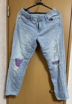 UNIQLO ダメージ加工ライトブルーデニム