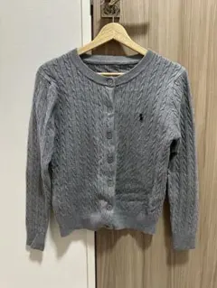 グレー ケーブル編み 長袖カーディガン レディース ポロ刺繍入り