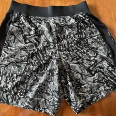 Under Armour HeatGear ショートパンツ SM