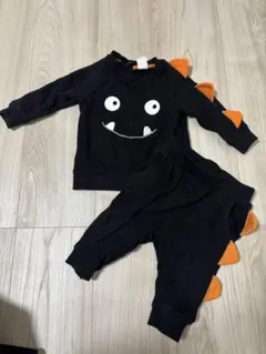 H&M ブラック 恐竜しっぽ トレーナー・パンツ 68cm