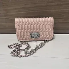 ピンク キルティング ショルダーバッグ miumiu モチーフ