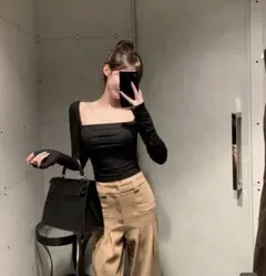 スクエアネック ブラック 長袖 トップス 黒