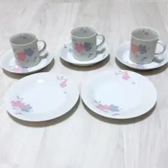マリオ　バレンチノMario Valentino ティーカップセットのサムネイル