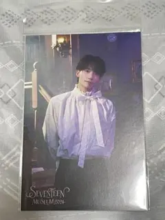 SEVENTEEN セブチ MUSEUM ポストカード ジョンハン Amazon.co.jp: SEVENTEEN セブチ ミュージアム フォトスペース