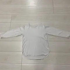 UNIQLO長袖 Tシャツホワイト130