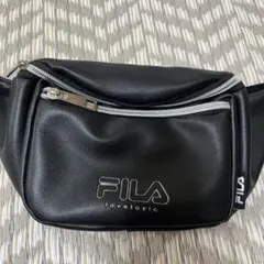 FILA lovetoxic ブラック ボディバッグ