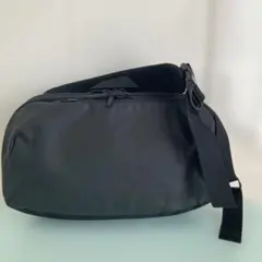 エイトリ 主任ボディバッグ ヘザーブラック 新品 - メルカリ