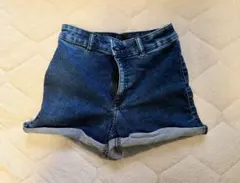 H&M DIVIDED デニムショートパンツ ハイウエストのサムネイル