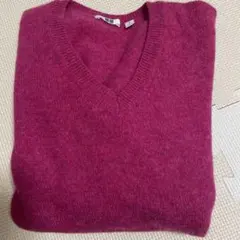 UNIQLO ピンク Vネック ニット Mサイズ