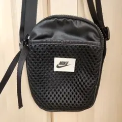Nike メッシュショルダーバッグ ブラック