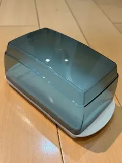 Tupperwareタッパーウェア エレガンシア　バターディッシュのサムネイル