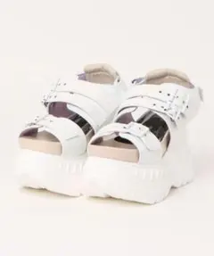 YELLO 厚底サンダル ホワイトBLEACH PLATFORM SANDALS YELLO 厚底サンダル ホワイトBLEACH PLATFORM SANDALS - メルカリ
