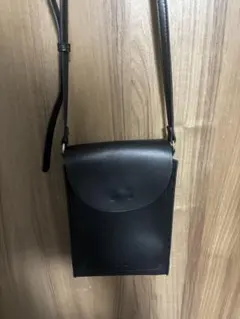 レザーショルダーバッグ ブラック