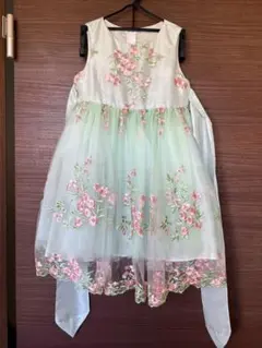 Item thumbnail for item 9ee333fc-bf89-4b02-9393-df51bcc7b8cb