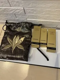 新品　CHANEL シャネル　サブリマージュ　美容液　サンプル　３点　ポーチ付きのサムネイル