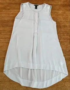 H&M ノースリーブブラウス オフホワイト系 バックロングのサムネイル