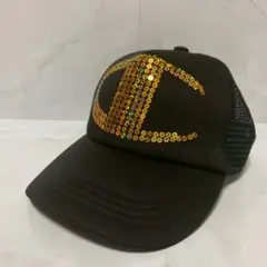 試着のみ　美品　チャンピオン　スパンコール　トラッカーキャップ　メッシュ　メンズのサムネイル