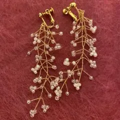 イヤリング かすみ草 小枝