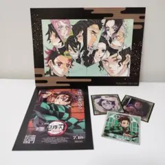 映画鬼滅の刃無限城編、入場者特典アートスタンド、炭治郎カードとシールセット
