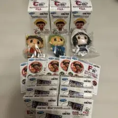 セガラッキーくじ 実写版 ワンピース ぬいぐるみマスコット　他おまけ