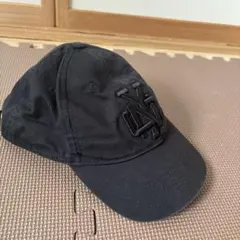 黒キャップのサムネイル
