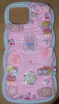 デコレーションピンクiPhone 15ケース