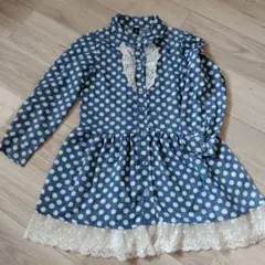 水玉模様の長袖ワンピース