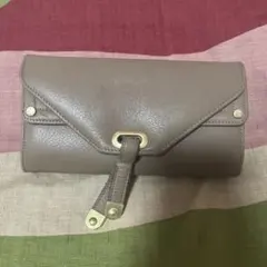 #ビュレ#ベージュ レザー 長財布　珍しいタイプのサムネイル