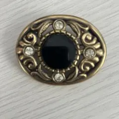 アンティーク　装飾的な黒いストーンブローチ