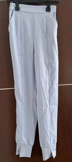 GU　スリット　ジョガーパンツZ 　値下げ　ポケット付き　XS　ライトブルー