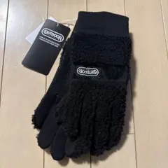 【新品未使用タグ付き】アウトドア⭐︎ボア手袋　滑り止めつき
