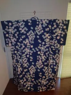 美品　洗える着物　小紋　袷　花柄のサムネイル