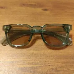 セーフティグラス