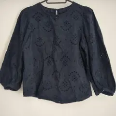GU ネイビー　コットンレースブラウスS