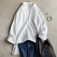 美品▲ATONエイトン //バンドカラーコットンシャツ▲ホワイト サイズ2のサムネイル