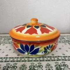 古道具　昭和レトロ　蓋付き花柄琺瑯容器　ツバメ印　当時物　小物入れに。裁縫箱に。のサムネイル