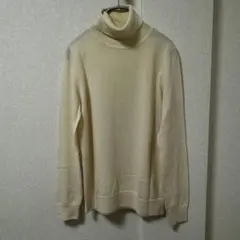 クリーニング済み美品　無印良品ホワイトタートルネックニット 長袖