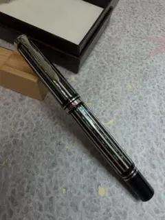 限定 極美品】モンテグラッパ 万年筆 アメリゴ・ヴェスプッチ シルバー