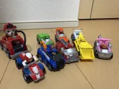 パウ・パトロール ダイキャストビーグル8台　アルティメットサポートビーグル